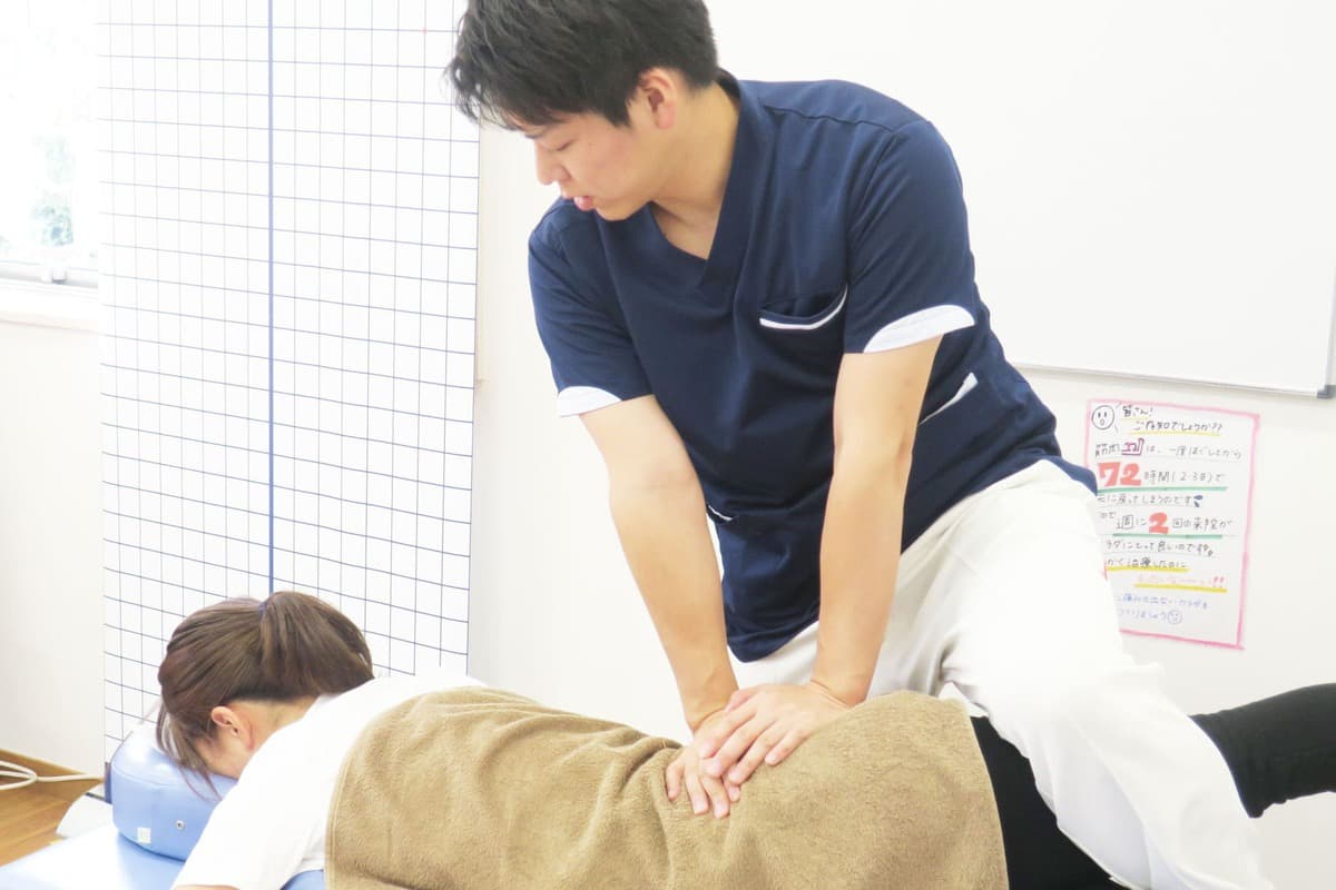 肉離れ施術